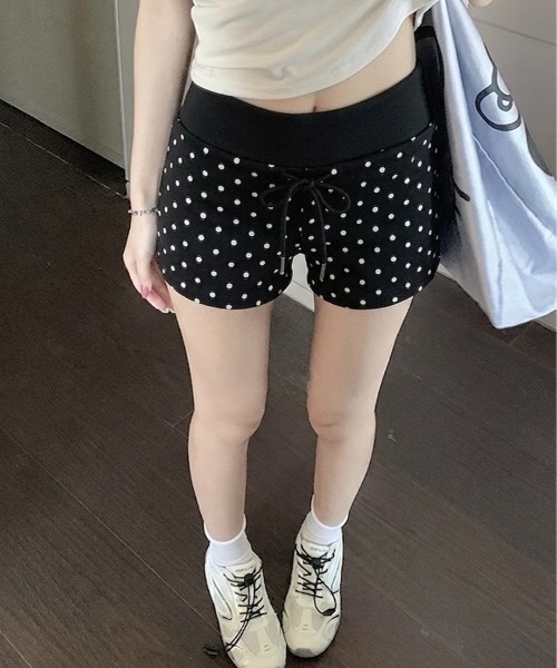 LADY LIKE(レディライク)の「ドット柄スウェットショートパンツ(スウェットパンツ・レディース・グレー/ブラック/ホワイト・M)」の20枚目の写真