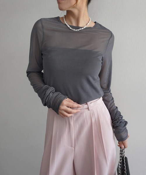 Rashik（ラシク）の「【Rashik】袖シャーリングシアートップス（Tシャツ/カットソー・レディース・ホワイト/ブラック/チャコール・FREE）」の13枚目の写真