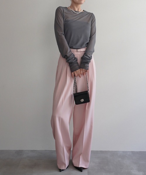 Rashik（ラシク）の「【Rashik】袖シャーリングシアートップス（Tシャツ/カットソー・レディース・ホワイト/ブラック/チャコール・FREE）」の14枚目の写真