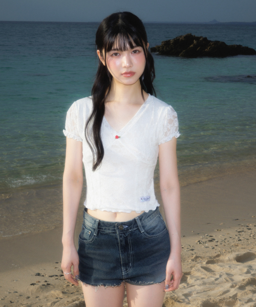ROSEFRANTZ（ロゼフランツ）の「Rose Lace Slim T-shirt [Ivory]（Tシャツ/カットソー・レディース・アイボリー・OS）」の7枚目の写真