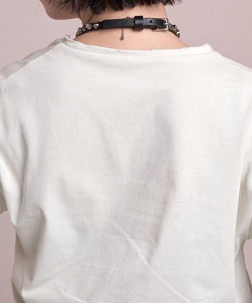 VI E DIT(ヴィエディット)の「Asym Neckline Top/アシメネックライントップ(Tシャツ/カットソー・メンズ・ブラック/アイボリー・2/1)」の10枚目の写真
