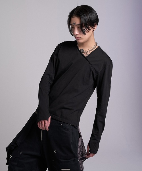 VI E DIT(ヴィエディット)の「Asym Neckline Top/アシメネックライントップ(Tシャツ/カットソー・メンズ・ブラック/アイボリー・2/1)」の17枚目の写真