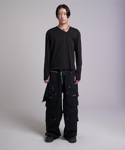 VI E DIT(ヴィエディット)の「Asym Neckline Top/アシメネックライントップ(Tシャツ/カットソー・メンズ・ブラック/アイボリー・2/1)」の13枚目の写真