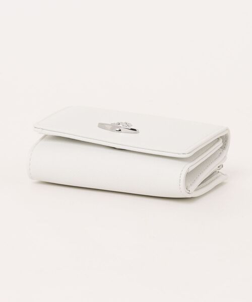 Vivienne Westwood（ヴィヴィアンウエストウッド）の「SMALL FRAME WALLET（財布・レディース・ホワイト/ブラック・FREE）」の4枚目の写真