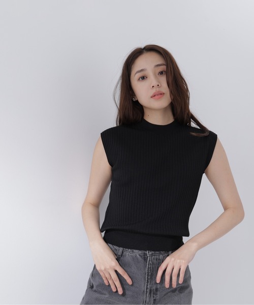 NATURAL BEAUTY BASIC(ナチュラルビューティーベーシック)の「プリーツリブハイネックニット(ニット/セーター・レディース・ブラック/ブルー/グレー/オフホワイト・フリ-)」の15枚目の写真