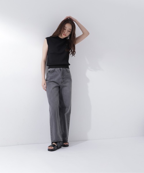 NATURAL BEAUTY BASIC(ナチュラルビューティーベーシック)の「プリーツリブハイネックニット(ニット/セーター・レディース・ブラック/ブルー/グレー/オフホワイト・フリ-)」の16枚目の写真