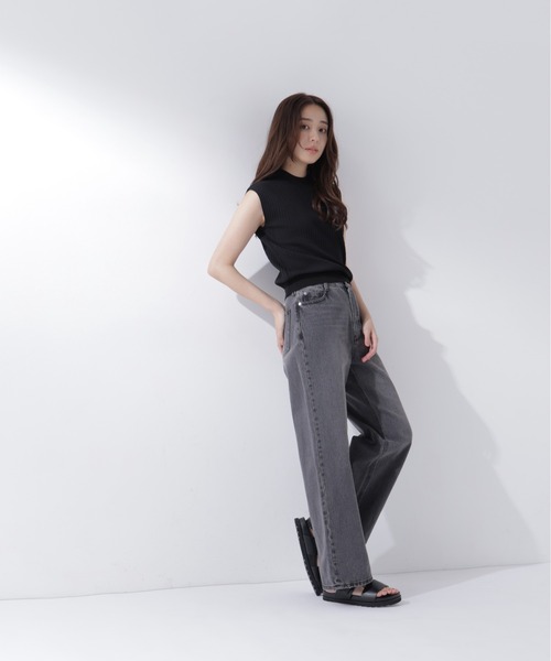 NATURAL BEAUTY BASIC(ナチュラルビューティーベーシック)の「プリーツリブハイネックニット(ニット/セーター・レディース・ブラック/ブルー/グレー/オフホワイト・フリ-)」の19枚目の写真