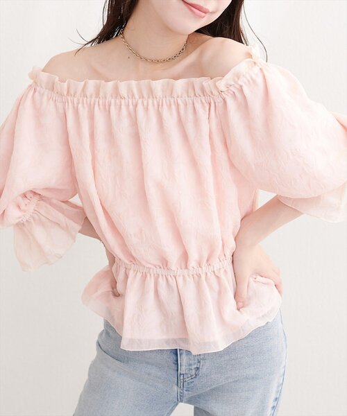 natural couture(ナチュラルクチュール)の「チューリップ柄オフショルペプラムブラウス(シャツ/ブラウス・レディース・イエロー/ピンク/ブルー/オフホワイト・FREE)」の18枚目の写真
