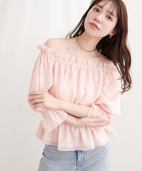 natural couture(ナチュラルクチュール)の「チューリップ柄オフショルペプラムブラウス(シャツ/ブラウス・レディース・イエロー/ピンク/ブルー/オフホワイト・FREE)」の19枚目の写真