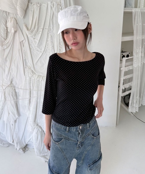 4INT.（フォイント）の「ドット ラウンドネック 7分袖 Tシャツ（Tシャツ/カットソー・レディース・グレー/ブラック/チャコール/ホワイト・FREE）」の11枚目の写真