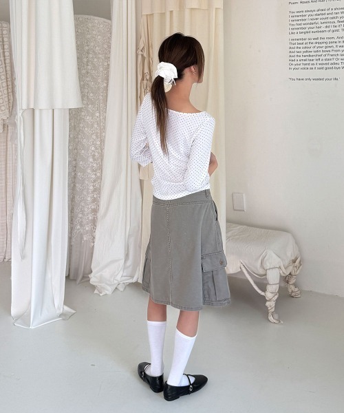 4INT.（フォイント）の「ドット ラウンドネック 7分袖 Tシャツ（Tシャツ/カットソー・レディース・グレー/ブラック/チャコール/ホワイト・FREE）」の16枚目の写真
