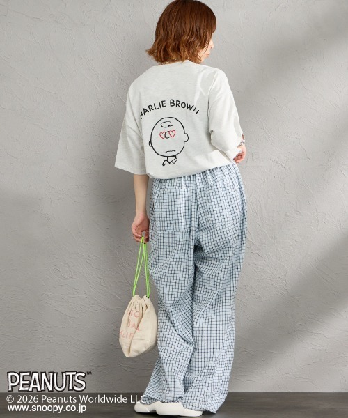 PEANUTS（ピーナッツ）の「[PEANUTS×JEANS FACTORY/ピーナッツ×ジーンズ ファクトリー] チャーリー・ブラウン / ハート刺繍プリントTシャツ（Tシャツ/カットソー・レディース・アッシュグレー/ホワイト/スミクロ・S/M/L）」の9枚目の写真