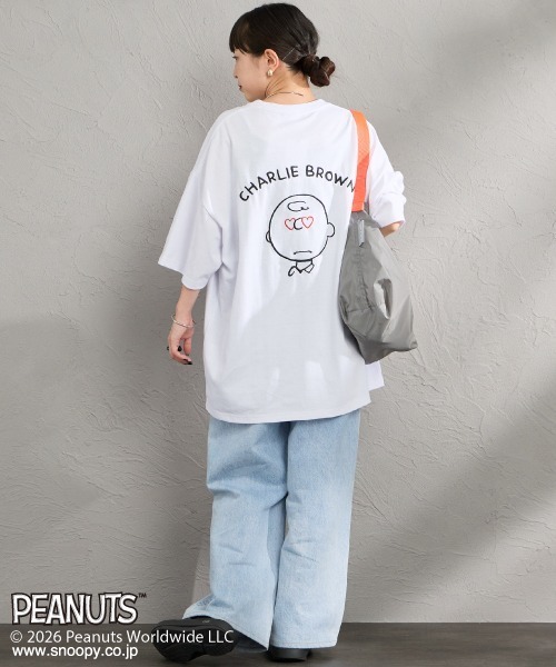 PEANUTS（ピーナッツ）の「[PEANUTS×JEANS FACTORY/ピーナッツ×ジーンズ ファクトリー] チャーリー・ブラウン / ハート刺繍プリントTシャツ（Tシャツ/カットソー・レディース・アッシュグレー/ホワイト/スミクロ・S/M/L）」の18枚目の写真