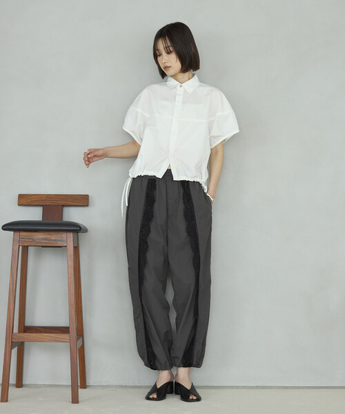 Firsthand(ファーストハンド)の「Firsthand/ファーストハンド ナイロン レース ワイド イージーパンツ(その他パンツ・レディース・ブラック/チャコールグレー・MEDIUM/SMALL)」の17枚目の写真