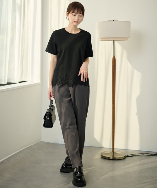 DAYRA(デイラ)の「裾フラワー刺繍 半袖 Tシャツ(Tシャツ/カットソー・レディース・グレー/ホワイト/ブラック・FREE)」の8枚目の写真