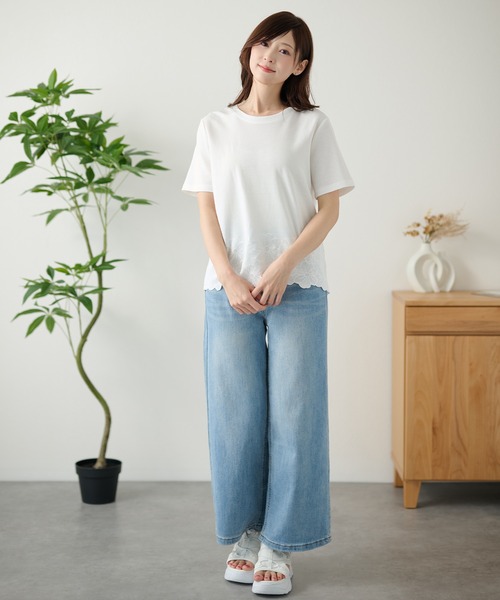 DAYRA(デイラ)の「裾フラワー刺繍 半袖 Tシャツ(Tシャツ/カットソー・レディース・グレー/ホワイト/ブラック・FREE)」の18枚目の写真