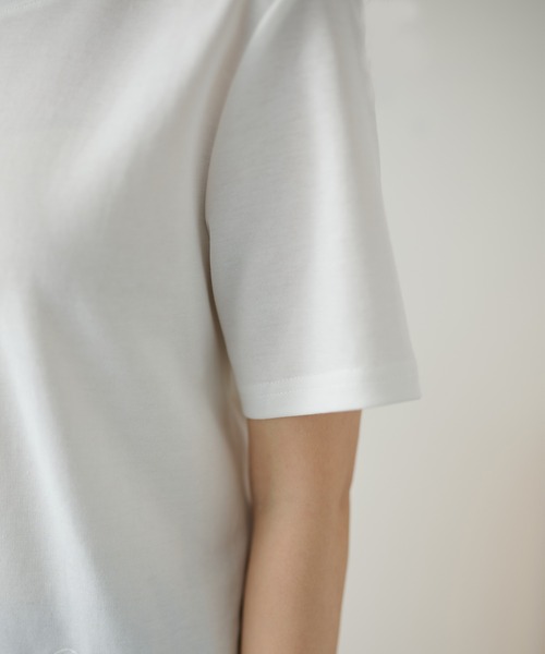 DAYRA(デイラ)の「裾フラワー刺繍 半袖 Tシャツ(Tシャツ/カットソー・レディース・グレー/ホワイト/ブラック・FREE)」の20枚目の写真