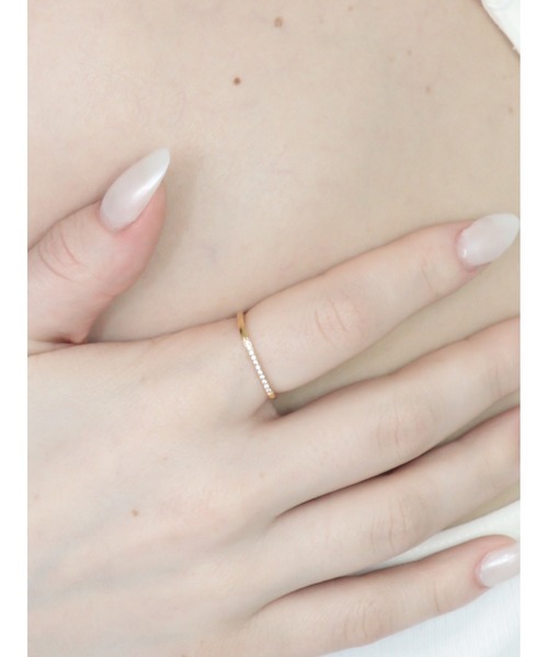 Bilan(ビラン)の「【BILAN】 ( 金属アレルギー軽減 サージカルステンレス ) Zirconia Square Ring / ジルコニアスクエアリング(リング・レディース・ゴールド/シルバー・14号/11号)」の4枚目の写真