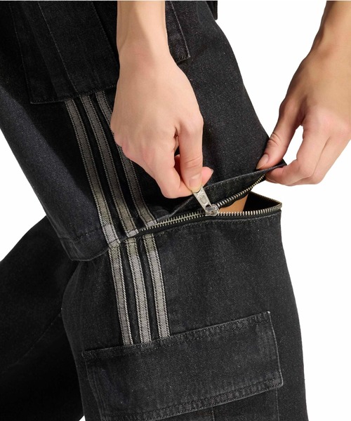 adidas（アディダス）の「adidas MID RISE 2-IN-1 DENIM PANT / アディダス ミッドライズ 2イン1 デニム パンツ（カーゴパンツ・レディース・ブラック・S/M/L）」の13枚目の写真