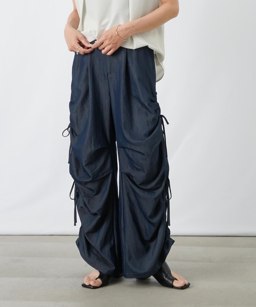 LUCA/LADY LUCK LUCA（ルカ/レディラックルカ）の「LC/LLL サイドドロストパンツ/ドロストシャーリングパンツ（その他パンツ・レディース・ブラウン/ネイビー・FREE）」の18枚目の写真