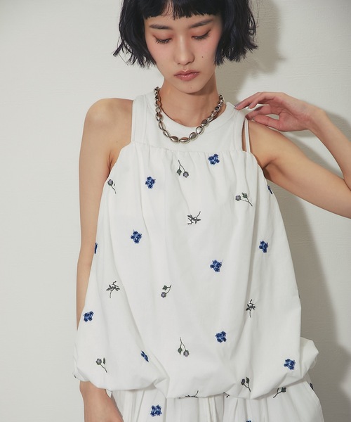 ANOTHER S(アナザーエス)の「配色刺繍ローンバルーンキャミ(シャツ/ブラウス・レディース・ブラック/オフホワイト・FREE)」の2枚目の写真