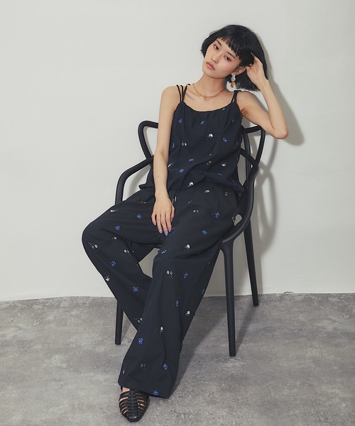 ANOTHER S(アナザーエス)の「配色刺繍ローンバルーンキャミ(シャツ/ブラウス・レディース・ブラック/オフホワイト・FREE)」の9枚目の写真