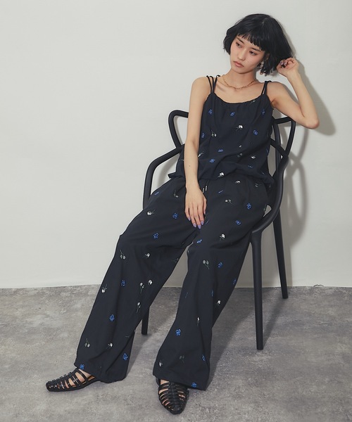 ANOTHER S(アナザーエス)の「配色刺繍ローンバルーンキャミ(シャツ/ブラウス・レディース・ブラック/オフホワイト・FREE)」の11枚目の写真