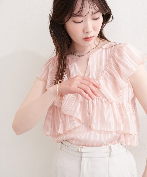 natural couture(ナチュラルクチュール)の「スキッパーフリルブラウス(シャツ/ブラウス・レディース・ブルー/ピンク/ブラック/オフホワイト/ミント・FREE)」の5枚目の写真