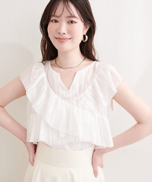 natural couture(ナチュラルクチュール)の「スキッパーフリルブラウス(シャツ/ブラウス・レディース・ブルー/ピンク/ブラック/オフホワイト/ミント・FREE)」の8枚目の写真