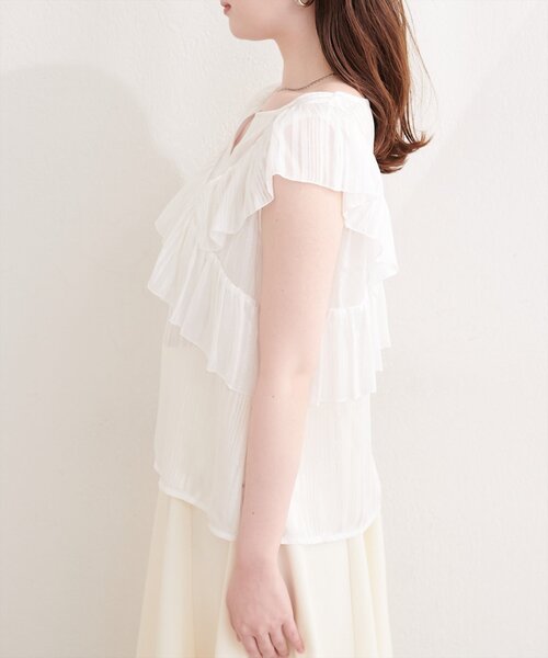 natural couture(ナチュラルクチュール)の「スキッパーフリルブラウス(シャツ/ブラウス・レディース・ブルー/ピンク/ブラック/オフホワイト/ミント・FREE)」の12枚目の写真