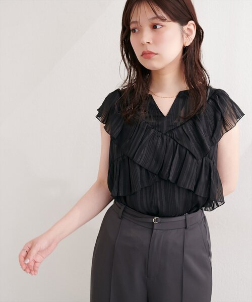 natural couture(ナチュラルクチュール)の「スキッパーフリルブラウス(シャツ/ブラウス・レディース・ブルー/ピンク/ブラック/オフホワイト/ミント・FREE)」の20枚目の写真