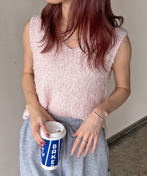 ISOOK（アイスー）の「【ISOOK / アイスー】チョウチョヤーンニットベスト / フェザーヤーン Vネック サマーニット 春夏ニット レイヤード ノースリーブ ZOZOTOWN限定（タンクトップ・レディース・ピンク/イエロー/アイボリー・FREE）」の17枚目の写真