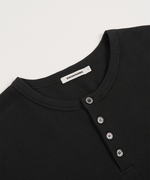 EXCONTAINER(エックスコンテナ)の「ヘンリーネックワッフルハーフスリーブ(ブラック)(Tシャツ/カットソー・メンズ・その他・MEDIUM/LARGE/X-LARGE)」の3枚目の写真