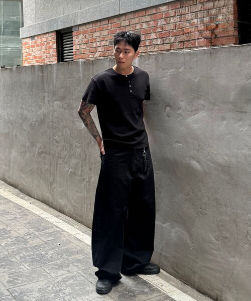 EXCONTAINER(エックスコンテナ)の「ヘンリーネックワッフルハーフスリーブ(ブラック)(Tシャツ/カットソー・メンズ・その他・MEDIUM/LARGE/X-LARGE)」の11枚目の写真