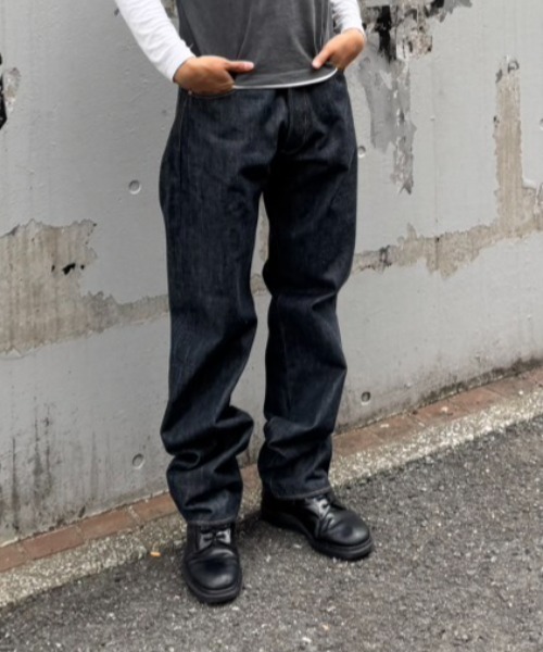 LOOSE STRAIGHT FIT（デニムパンツ）｜EVISU（エヴィス）の