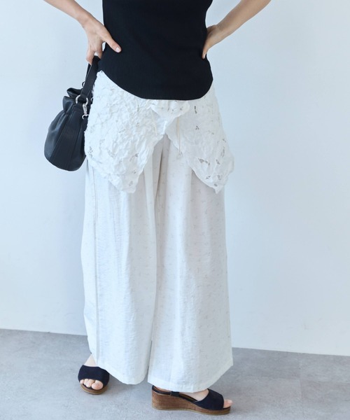 flaeu(フラユ)の「Flower Print Easy Pants(その他パンツ・レディース・アイボリー/ブラック・FREE)」の1枚目の写真