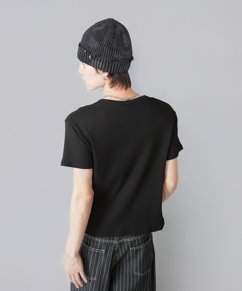 SPINNS(スピンズ)の「短丈ヘンリーネックTシャツ/クロス/ラインストーンワンポイントロゴ/テレコリブ素材(Tシャツ/カットソー・メンズ・ホワイト/ブラック/ピンク・ONESIZE)」の15枚目の写真