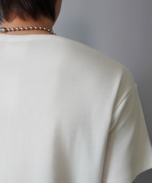 SPINNS(スピンズ)の「短丈ヘンリーネックTシャツ/クロス/ラインストーンワンポイントロゴ/テレコリブ素材(Tシャツ/カットソー・メンズ・ホワイト/ブラック/ピンク・ONESIZE)」の10枚目の写真