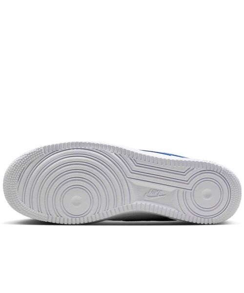 NIKE(ナイキ)の「ナイキ エア フォース 1 '07 メンズシューズ / Nike Air Force 1 '07 Men's Shoes IV5732-100 White(スニーカー・メンズ・ホワイト・30/29.5/29/28.5/25.5/25/24.5/28/27.5/27/26.5/26/24)」の7枚目の写真