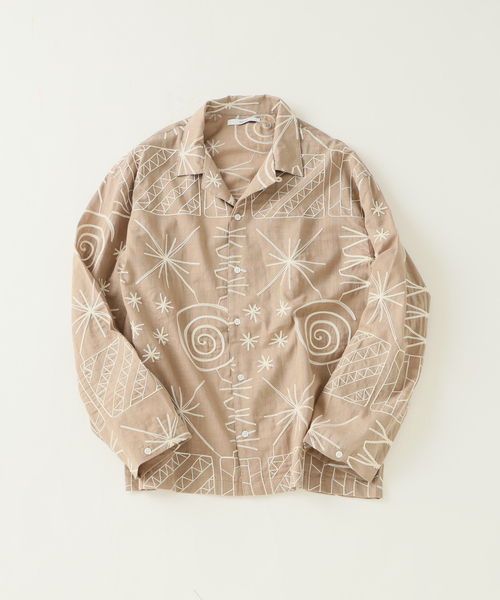 JOURNAL STANDARD relume(ジャーナルスタンダード レリューム)の「ランダムパターン 刺繍 オープンカラーシャツ(シャツ/ブラウス・メンズ・ブラック/ブラウン/ベージュ・LARGE/MEDIUM)」の3枚目の写真