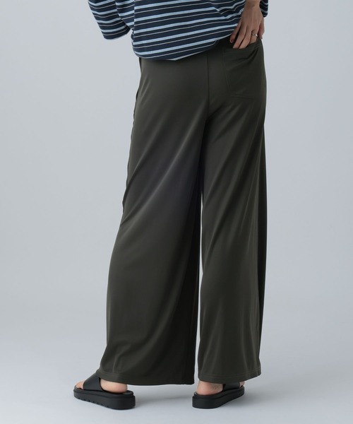 LEPSIM(レプシィム)の「シャイニーストレートパンツ 824690(その他パンツ・レディース・ブラック/ブラウン/チャコールグレー・FREE)」の13枚目の写真