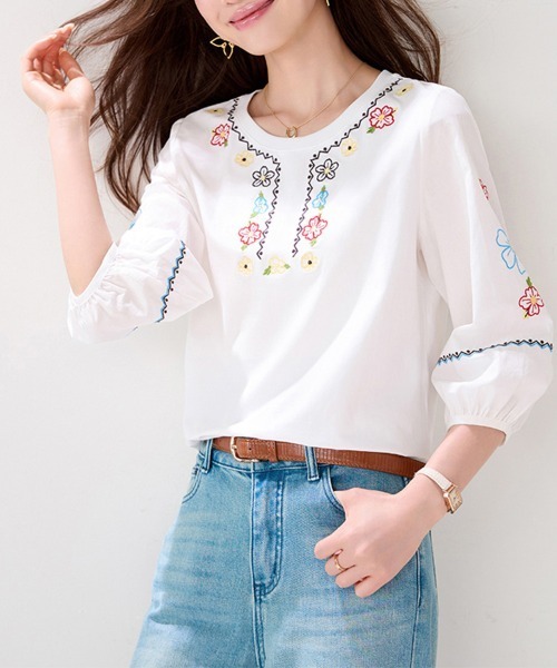 ReRe(リリ)の「カラフル刺繍七分袖ブラウス(シャツ/ブラウス・レディース・ホワイト・MEDIUM/X-LARGE/LARGE)」の4枚目の写真