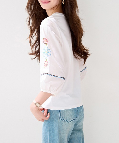 ReRe(リリ)の「カラフル刺繍七分袖ブラウス(シャツ/ブラウス・レディース・ホワイト・MEDIUM/X-LARGE/LARGE)」の8枚目の写真