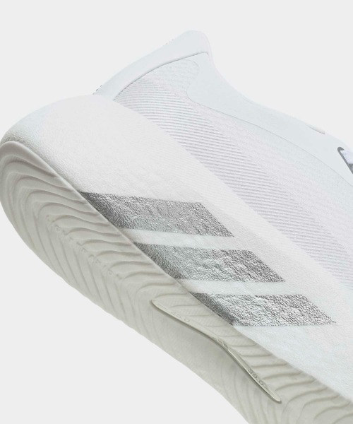 adidas(アディダス)の「ハイパーブースト エッジ ランニング / HYPERBOOST EDGE Running / ランニングシューズ / アディダス adidas(スニーカー・レディース・ホワイト×シルバー・22.0cm/22.5cm/23.0cm/23.5cm/24.0cm/24.5cm/25.0cm/25.5cm/26.0cm)」の8枚目の写真