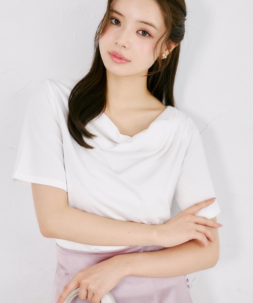 tocco closet(トッコ クローゼット)の「UVカット&接触冷感♪ドレープカットプルオーバー(Tシャツ/カットソー・レディース・ブラック/ダークグレー/オフホワイト・M)」の1枚目の写真