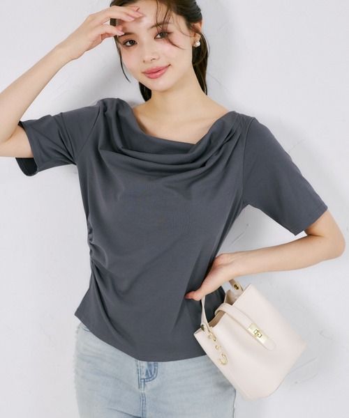 tocco closet(トッコ クローゼット)の「UVカット&接触冷感♪ドレープカットプルオーバー(Tシャツ/カットソー・レディース・ブラック/ダークグレー/オフホワイト・M)」の3枚目の写真