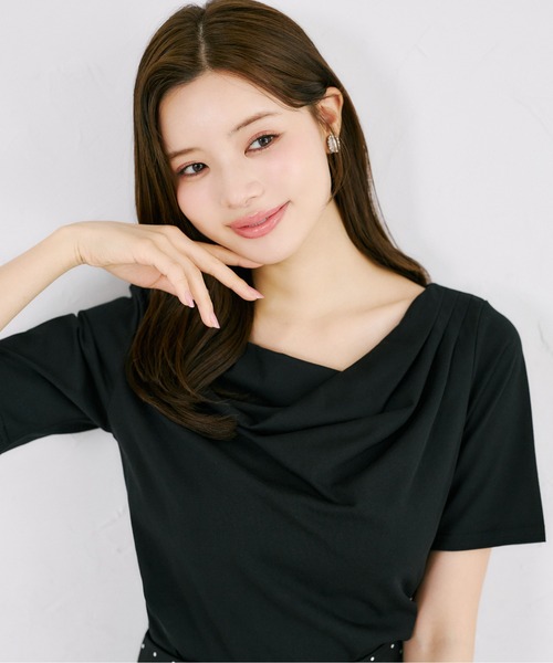 tocco closet(トッコ クローゼット)の「UVカット&接触冷感♪ドレープカットプルオーバー(Tシャツ/カットソー・レディース・ブラック/ダークグレー/オフホワイト・M)」の16枚目の写真