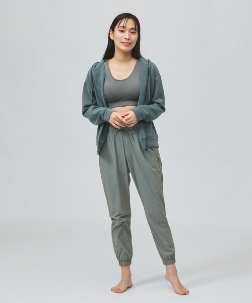 TIGORA(ティゴラ)の「ティゴラ TIGORA ストレッチカラーロングパンツ(その他パンツ・レディース・ダークパープル/グリーン・S/M/L/XL)」の4枚目の写真