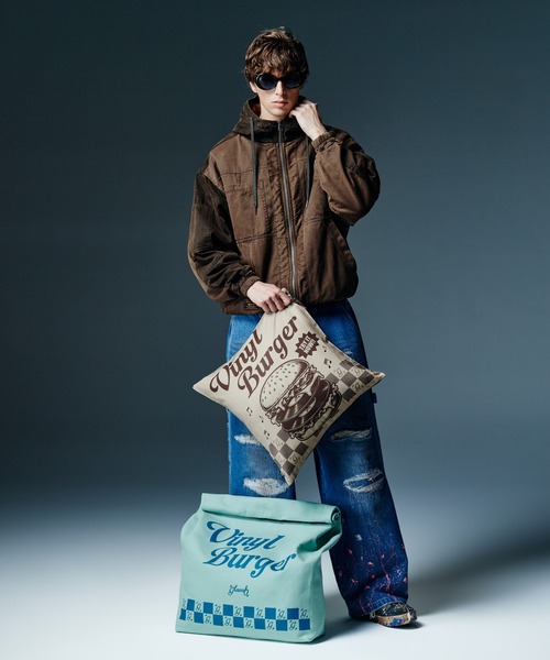 glamb(グラム)の「Vinyl Burger Bag / ヴァイナルバーガーバッグ(エコバッグ/サブバッグ・メンズ・ベージュ/ミント・FREE)」の12枚目の写真
