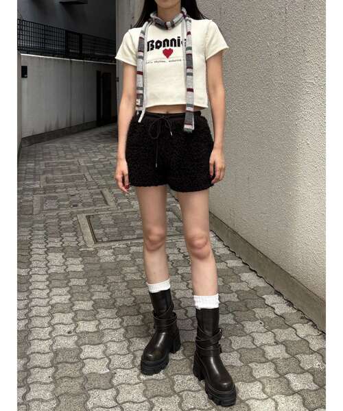 EMODA(エモダ)の「ラインニットスリムストール(ストール/ショール・レディース・ブラック/グレー・FREE)」の5枚目の写真